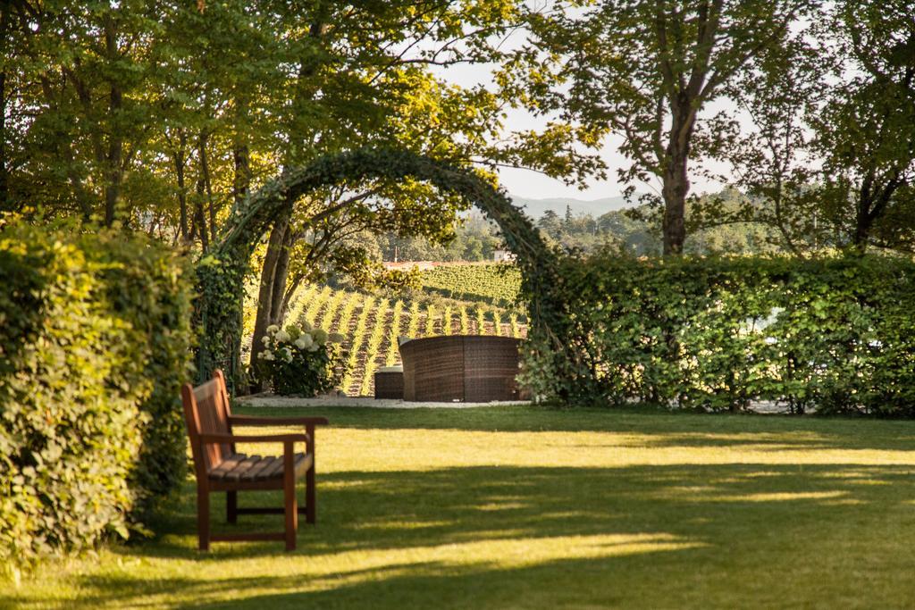 Tenuta La Meirana Gavi Bagian luar foto